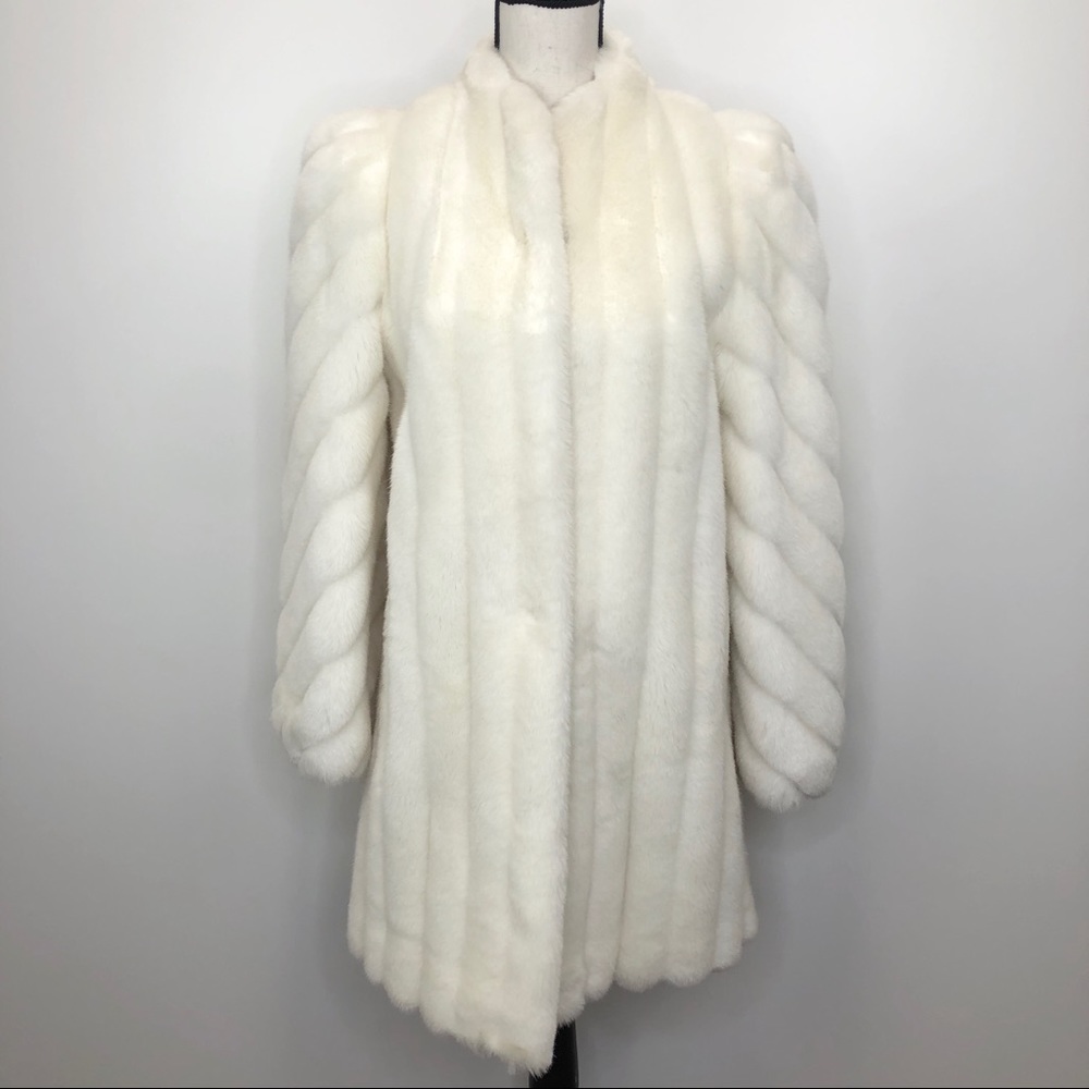 Jordache Beautiful Vintage 80s Faux Fur